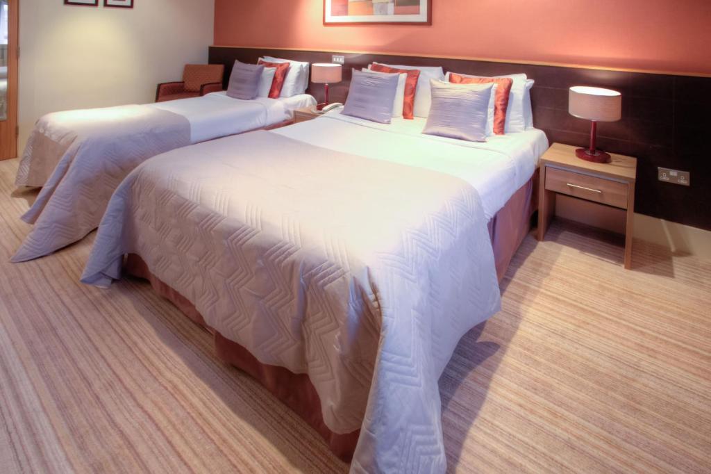 Strangford Arms Hotel Newtownards Oda fotoğraf
