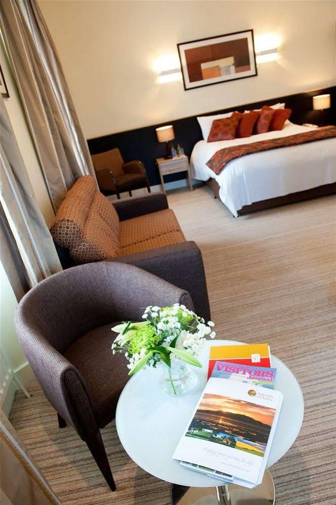 Strangford Arms Hotel Newtownards Dış mekan fotoğraf